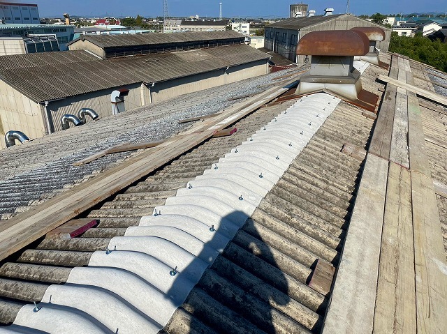 稲美町の棟を全面交換した工場の屋根